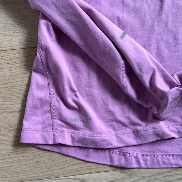 Nike Dri Fit Women’s Pullover Sweater Running Size XS - Picture 6 of 9